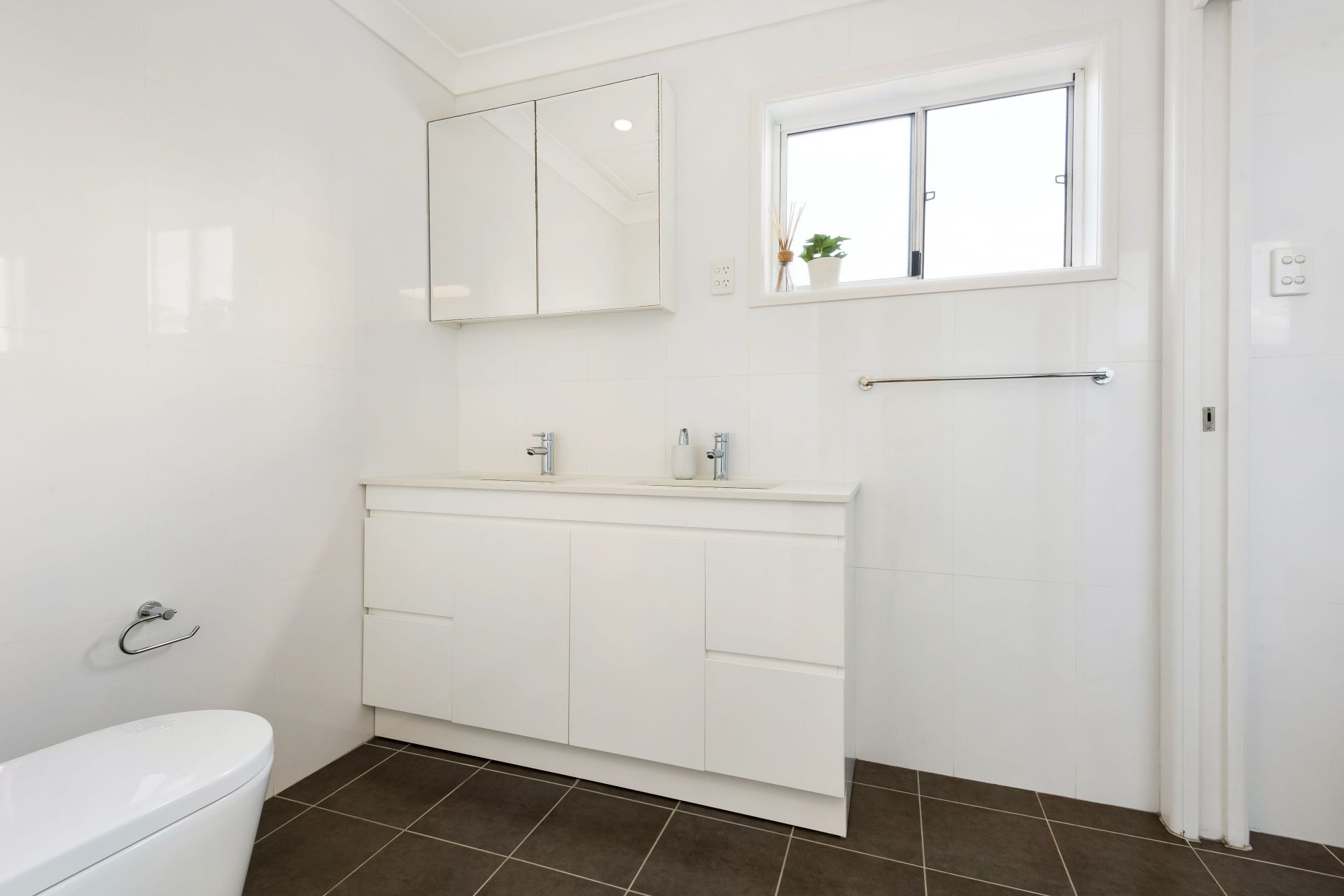 3 Yathong Road, CARINGBAH, Caringbah - Thumbnail 8
