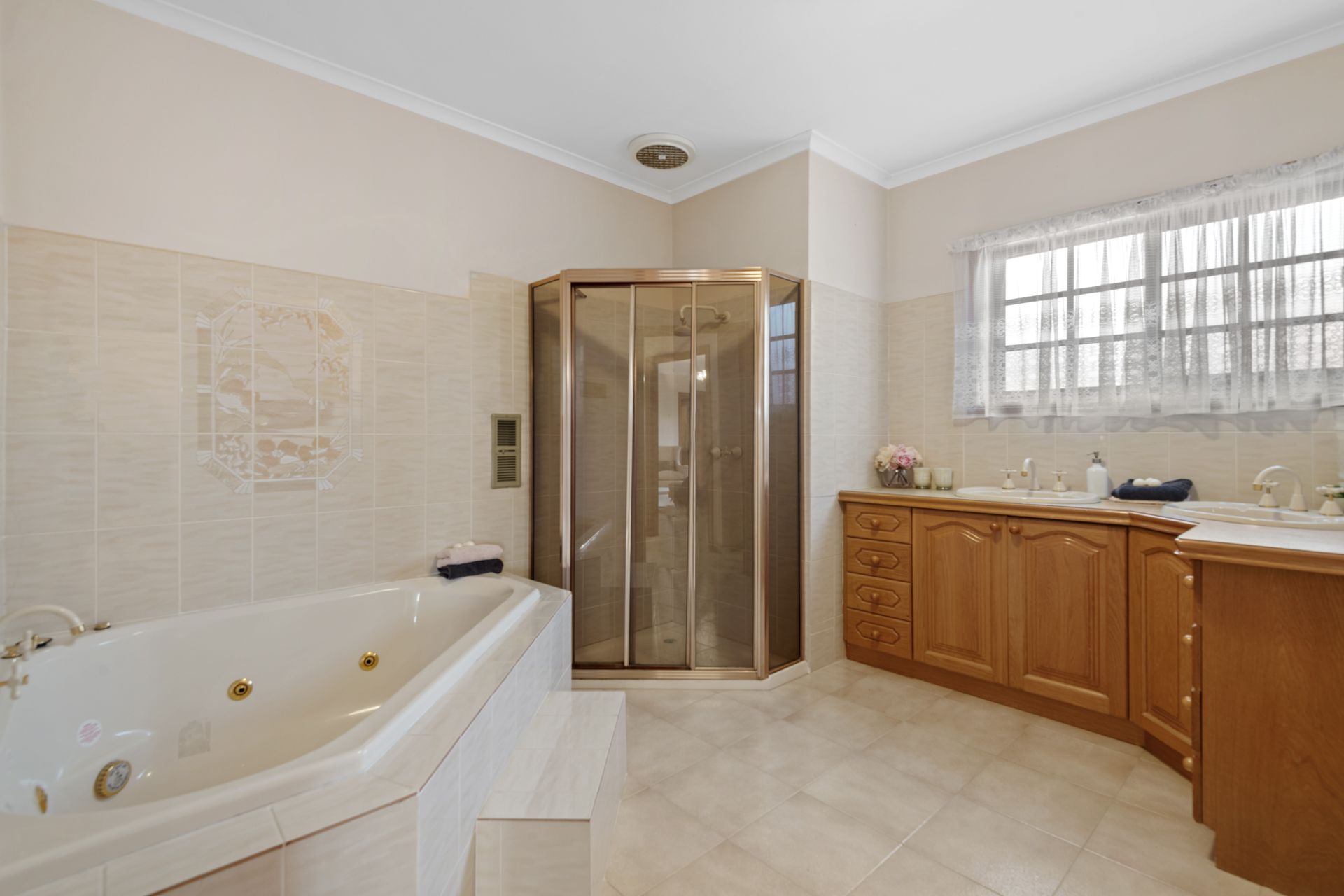 GOLDEN OPPORTUNITY ON GOLDSMITH