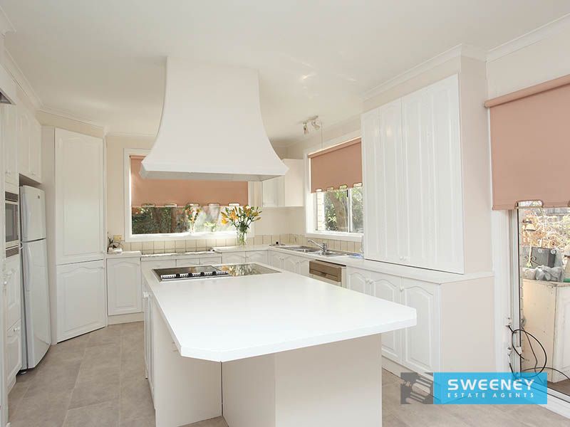 11 Weeroona Terrace, Altona Meadows - Thumbnail 6