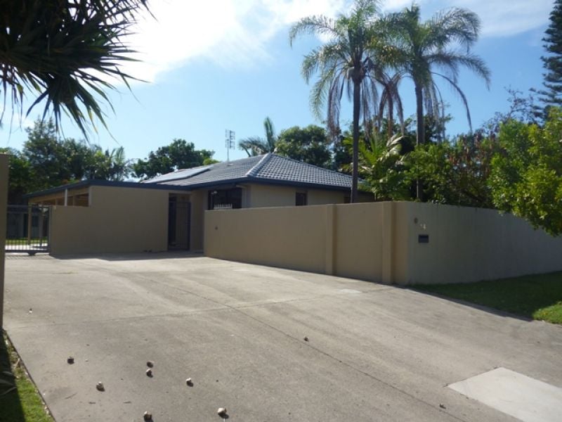 14 Ilaroo Crescent Warana QLD, Warana - Thumbnail 2
