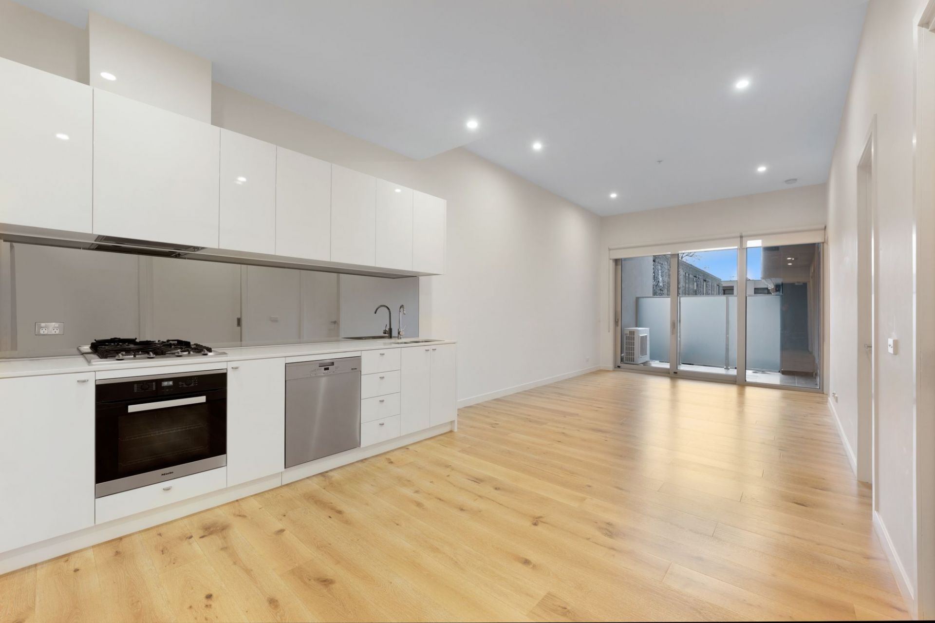 Kay & Burton 12/472 Beach Road, Beaumaris