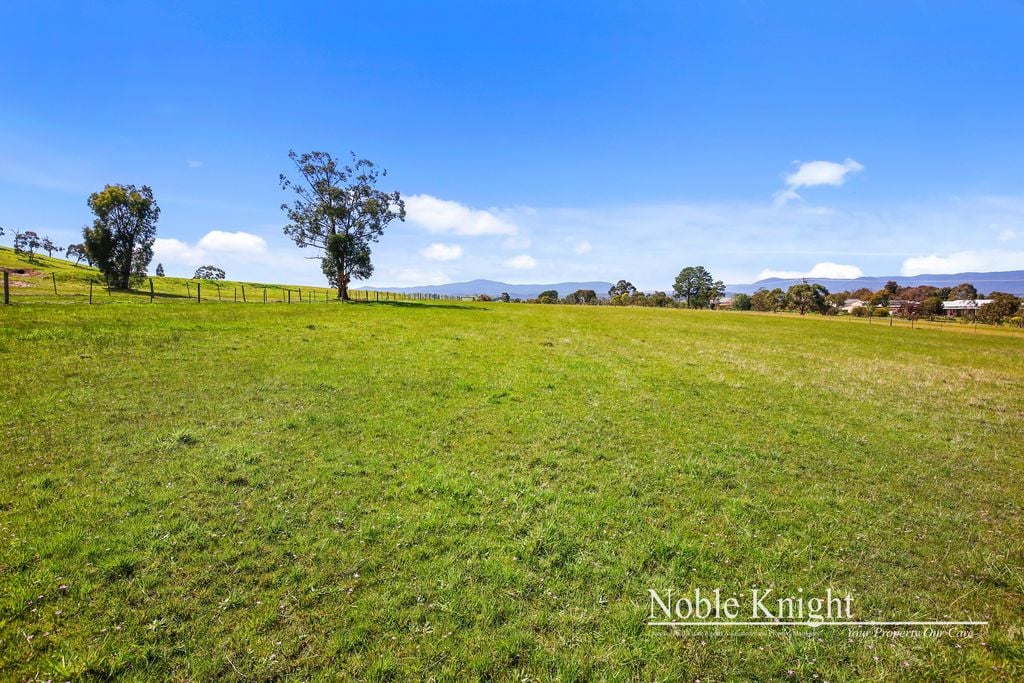 21 Steels Creek Road Yarra Glen