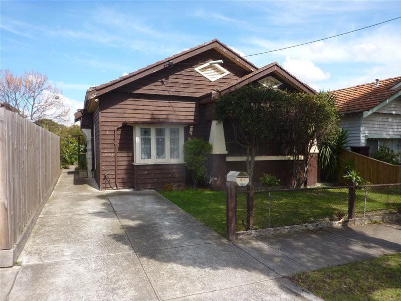 1 Brighton Avenue, Preston