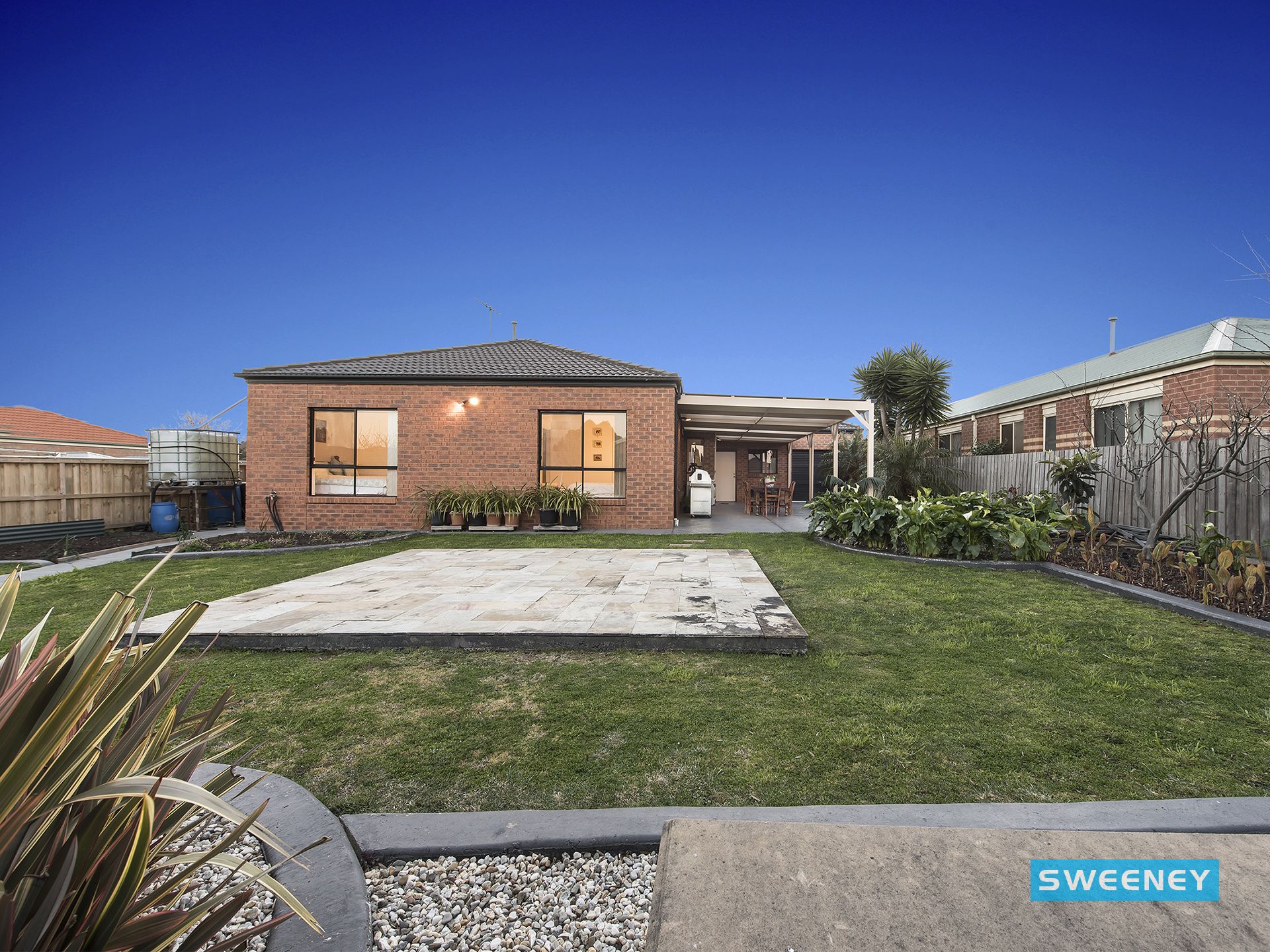 40 Jindabyne Avenue, Taylors Hill Sweeney Estate Agents