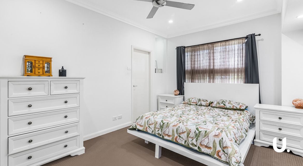 Colebee 18 Burringoa Crescent