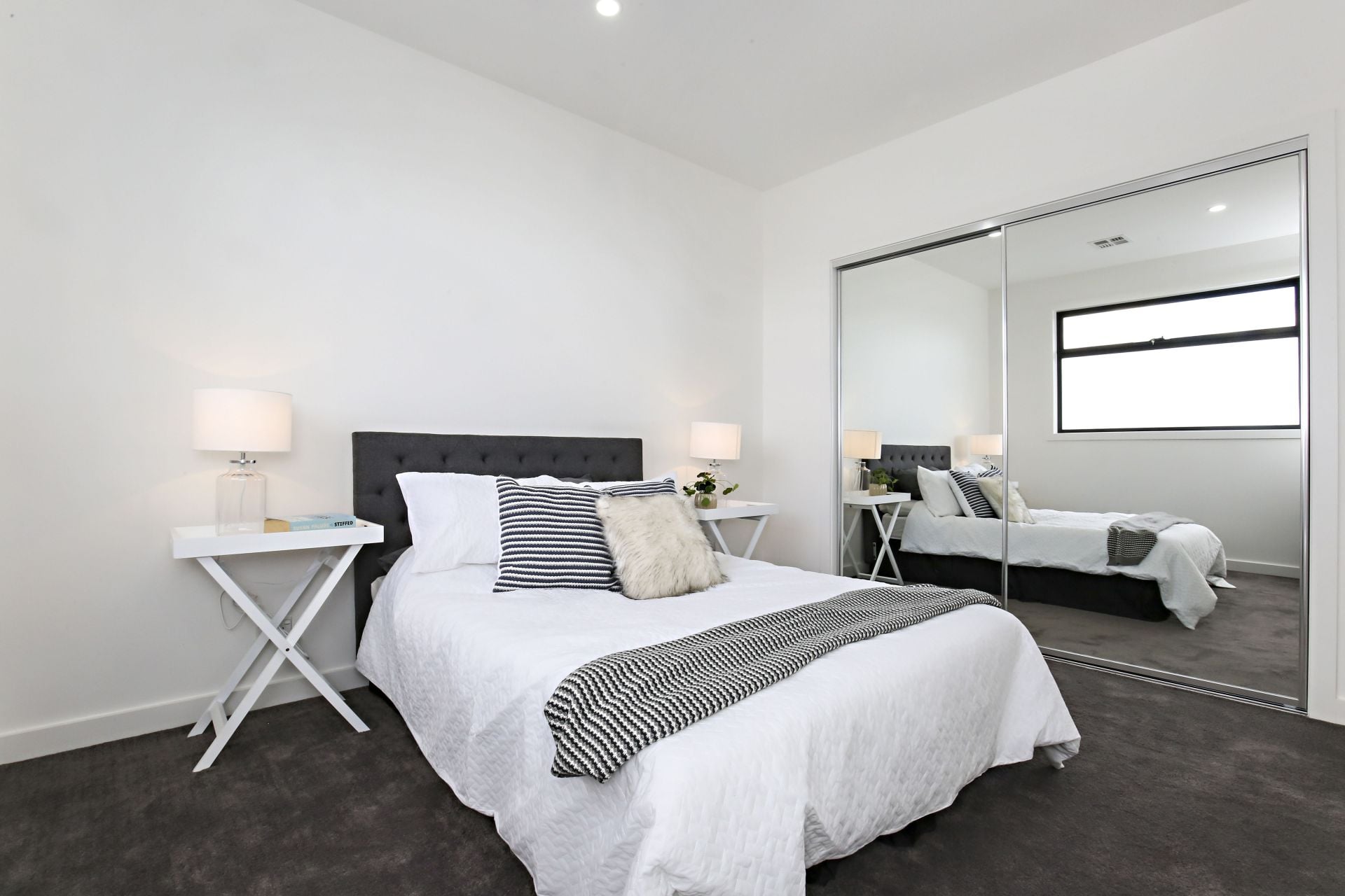 LUXURY LIVING IN THE NORTH!