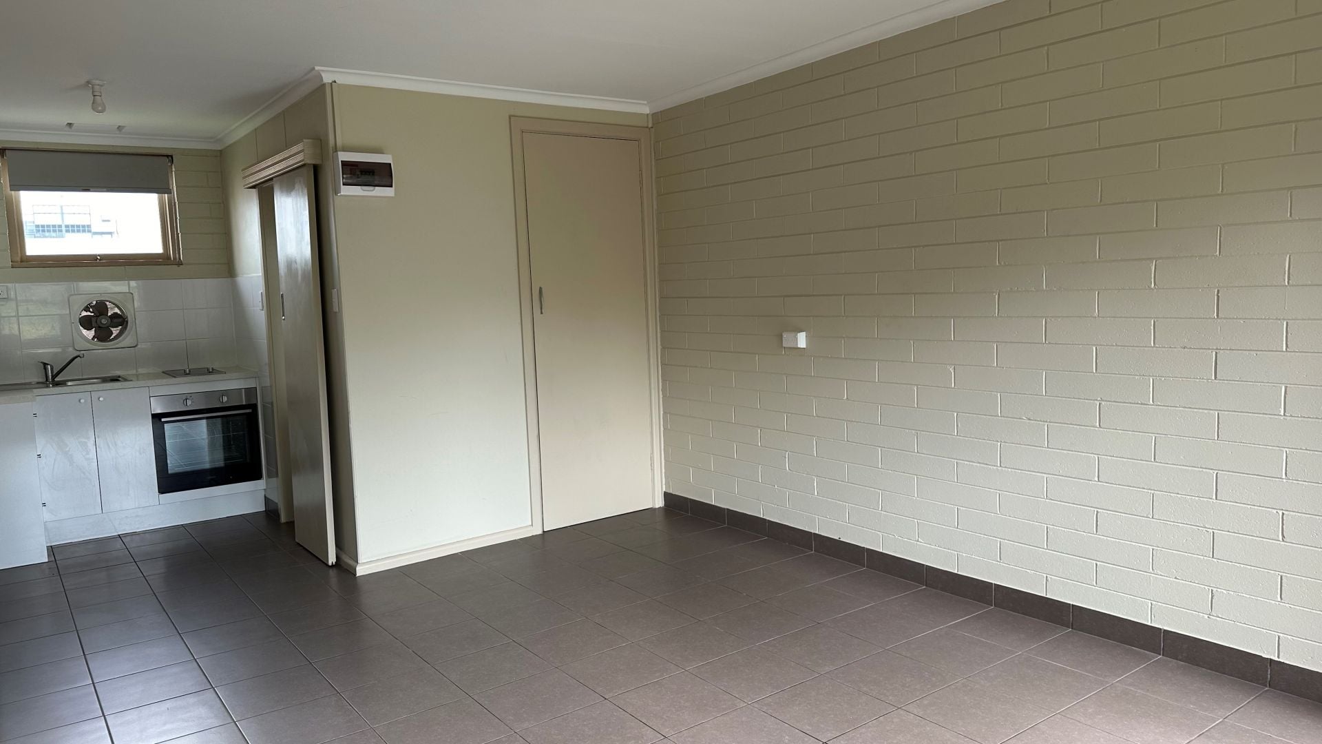 Conveniently Located Studio Apartment.