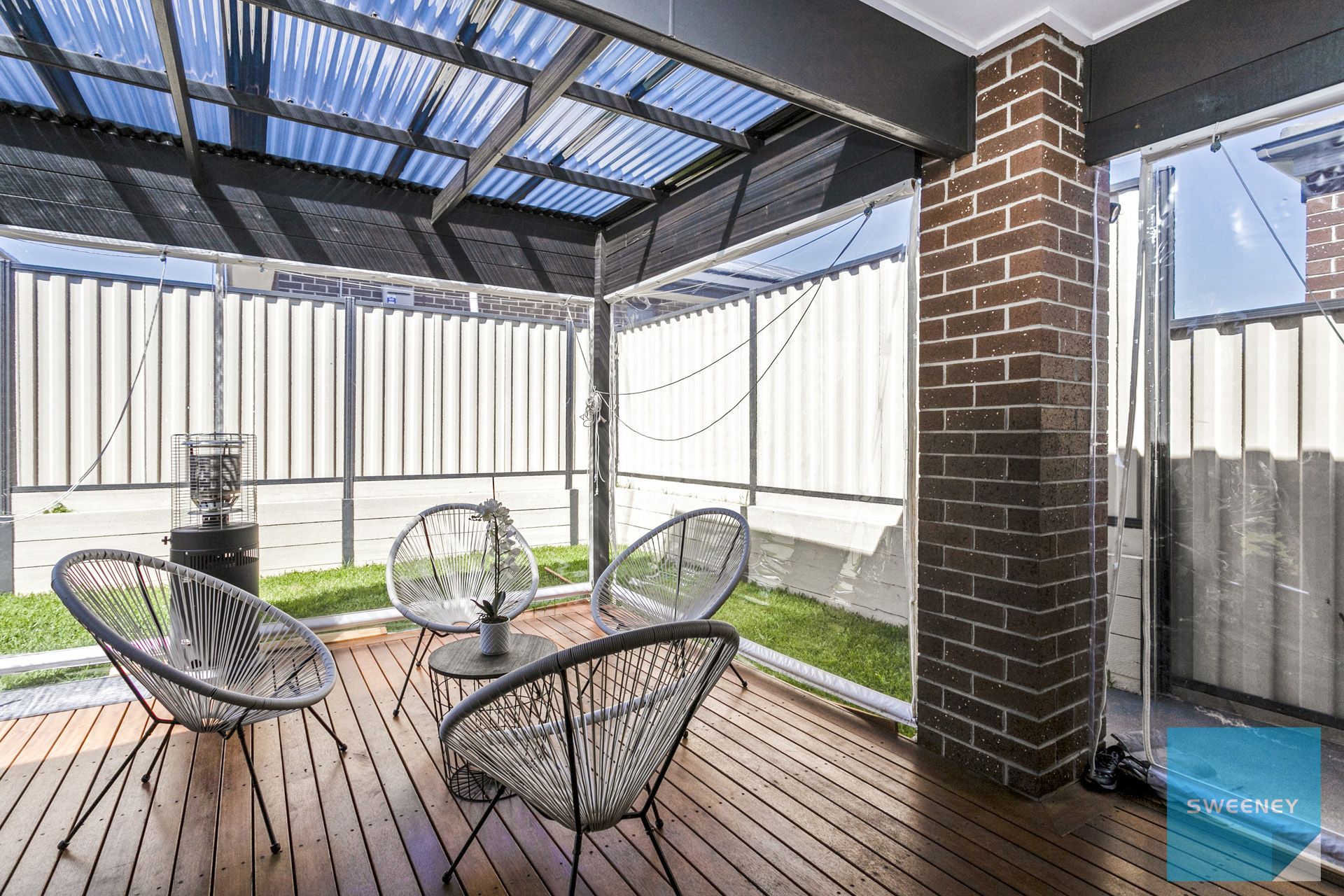 5 Hawking Crescent, Fraser Rise Sweeney Estate Agents