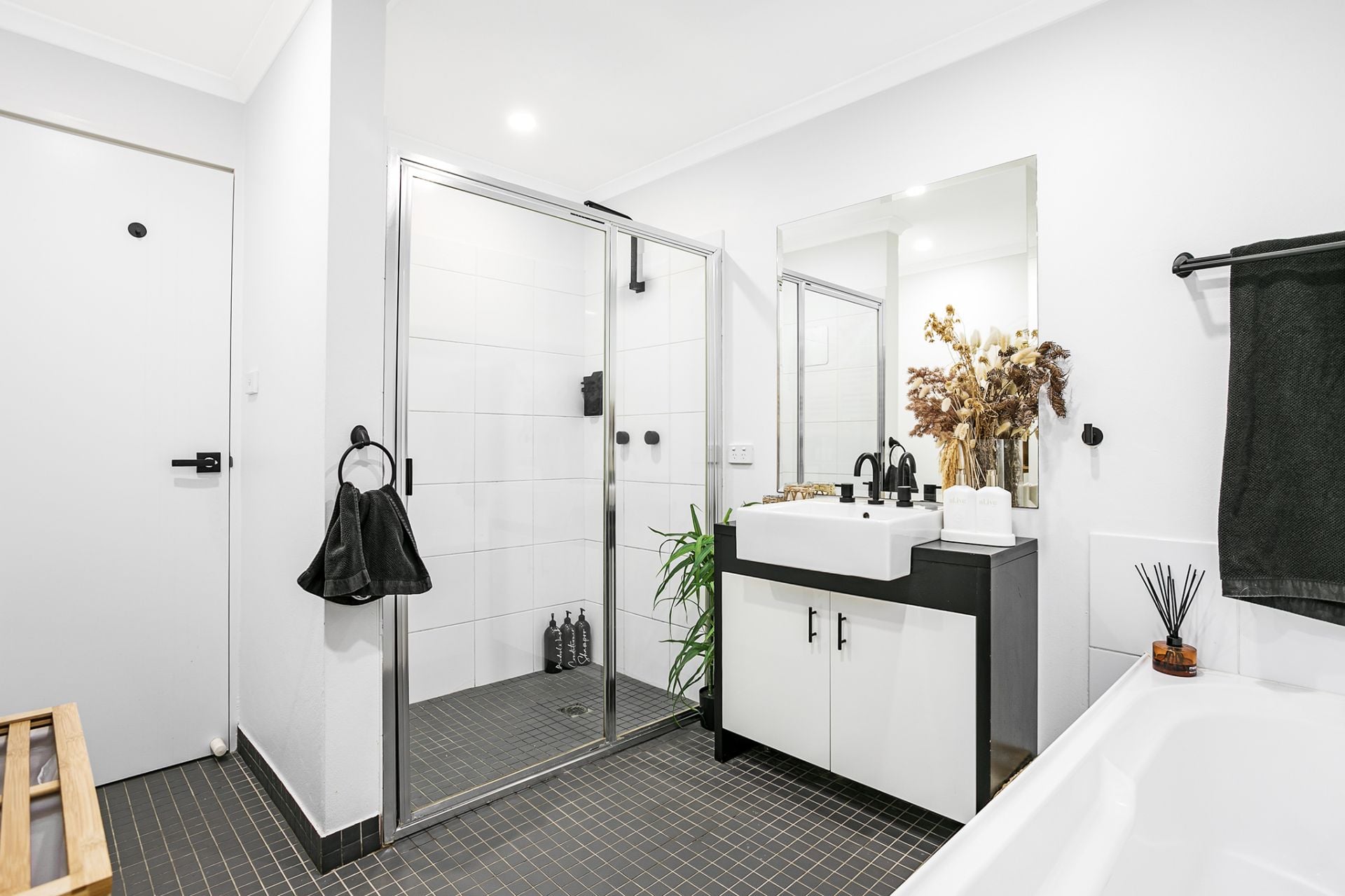 202/296-300 Kingsway Caringbah NSW, Caringbah - Thumbnail 6