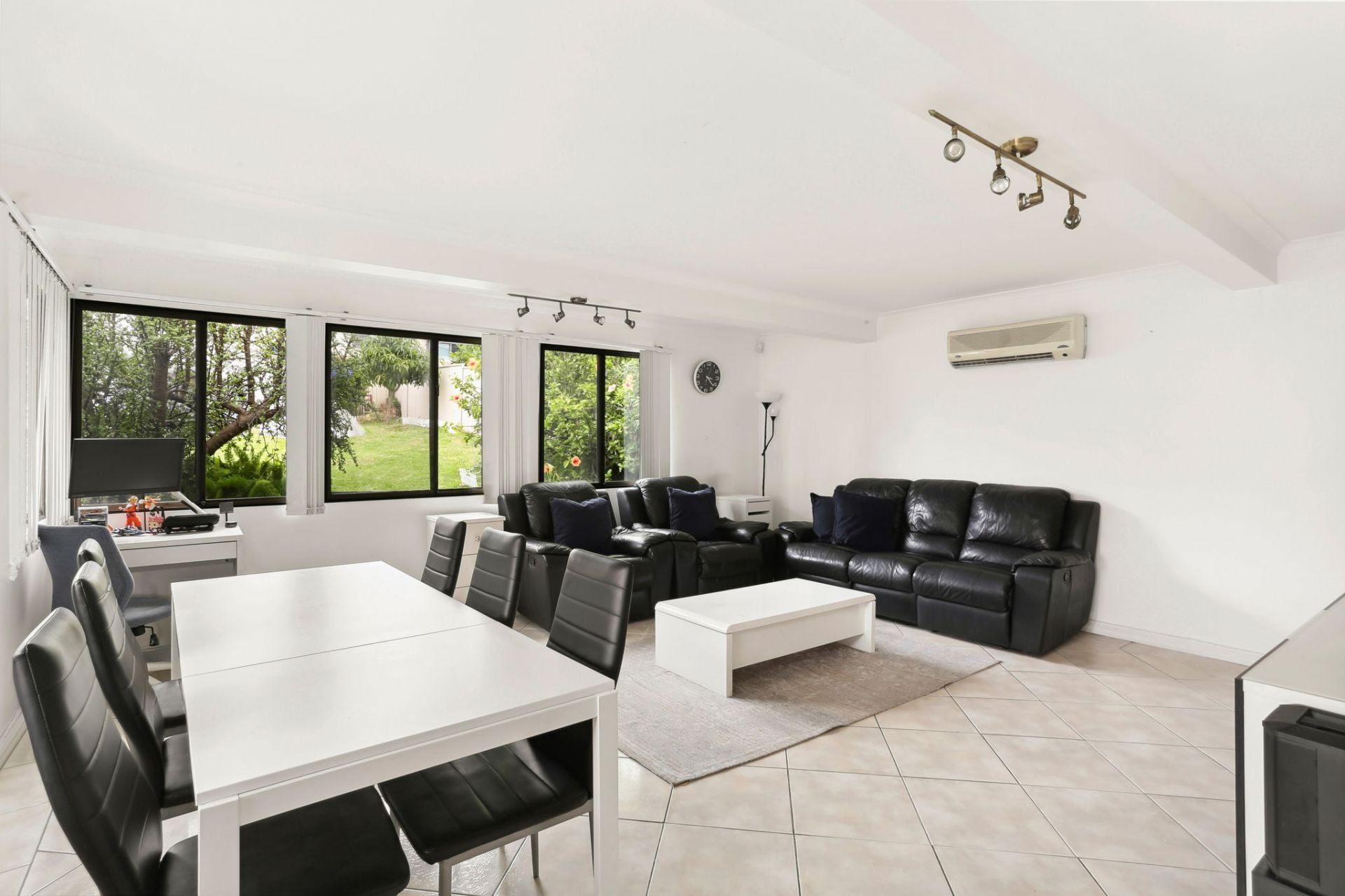 9 Stoney Creek Road Beverly Hills NSW, Beverly Hills - Thumbnail 2