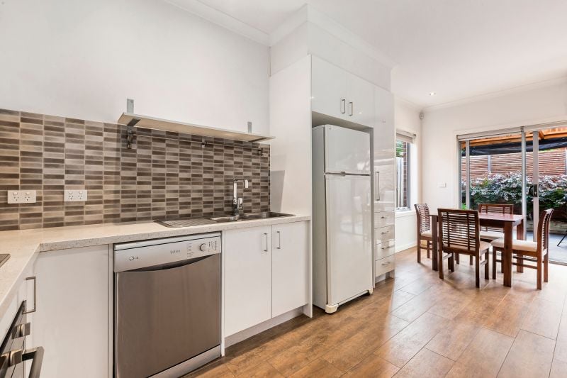 4/134 McMahon Road, Reservoir