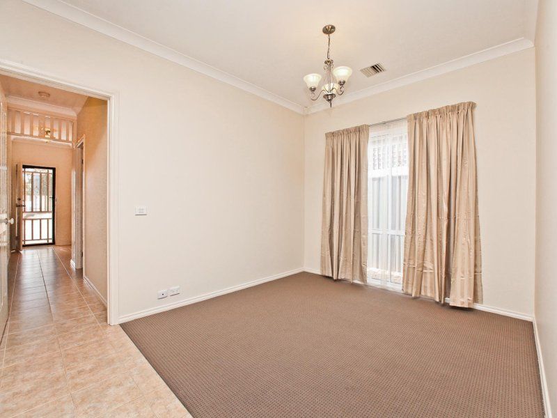9 Dickerson Way, Caroline Springs - Thumbnail 5