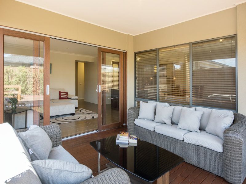 17 Siena Drive MERNDA, Mernda - Thumbnail 6