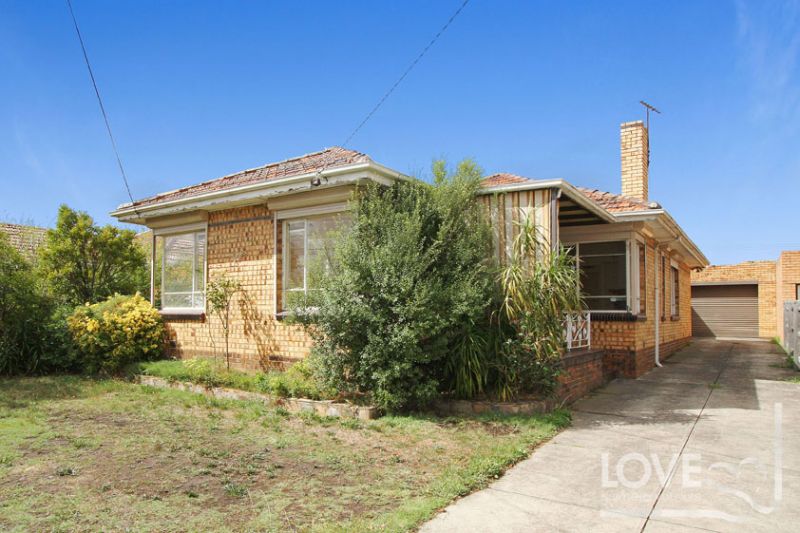 702 Gilbert Road, Reservoir