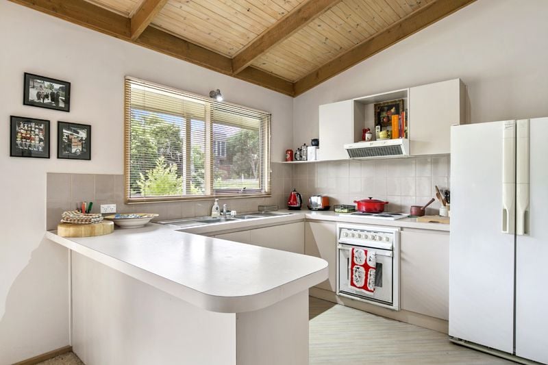 12 Hartley Street, Aireys Inlet - Thumbnail 7