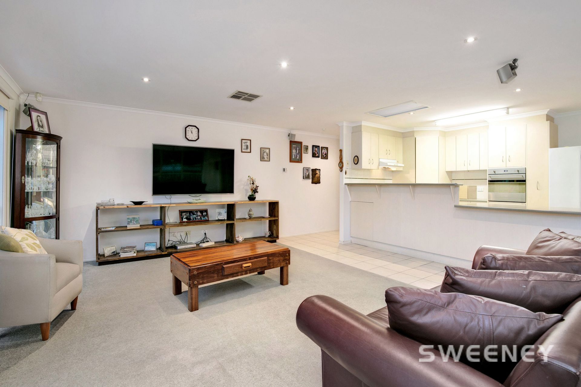 2/60 Bracken Grove, ALTONA Sweeney Estate Agents