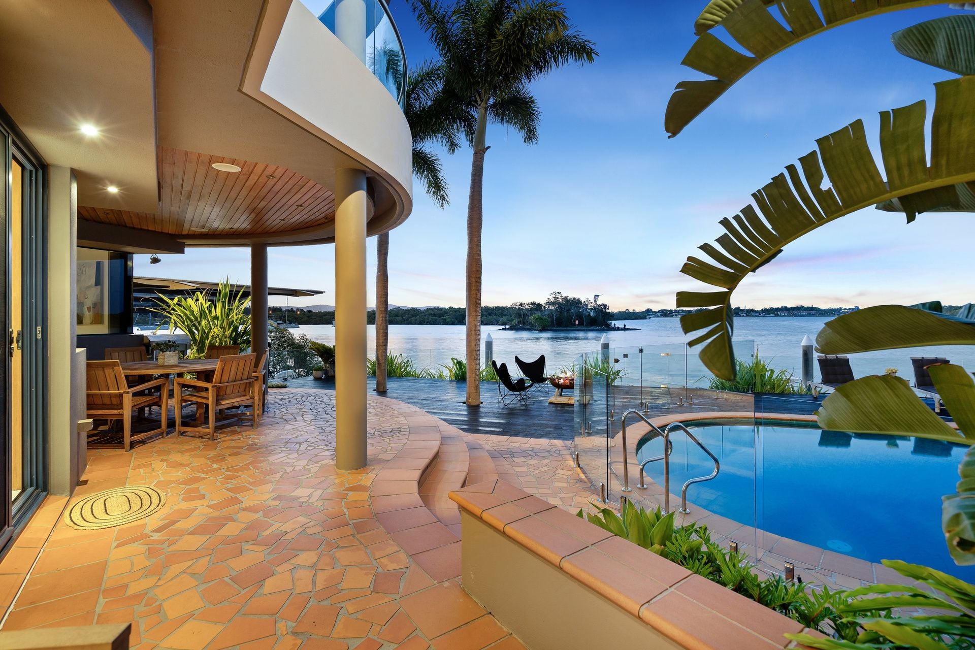 25 Hume Parade, Paradise Point - Thumbnail 4