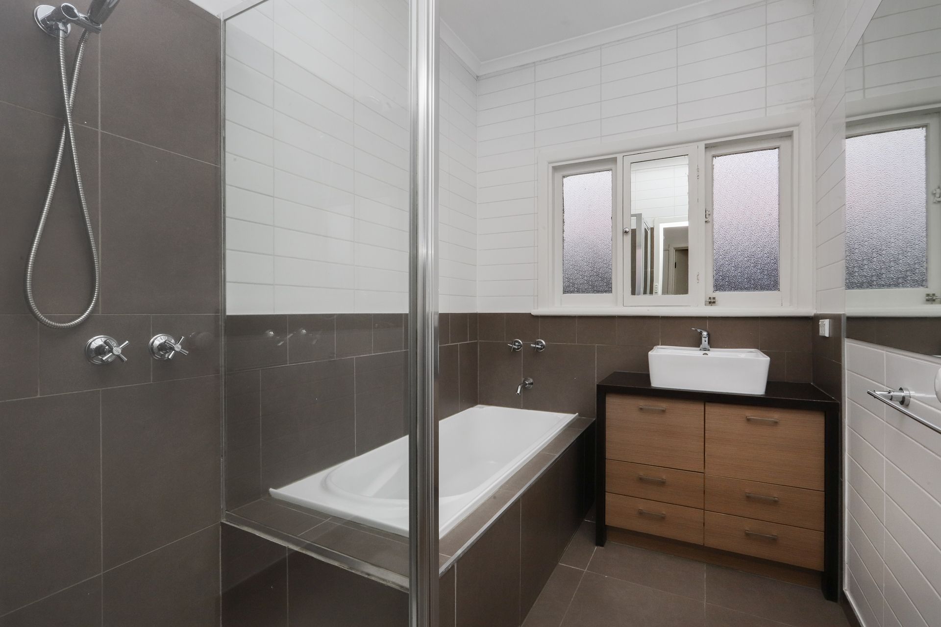 1/3 Begonia Avenue Altona North VIC, Altona North - Thumbnail 5