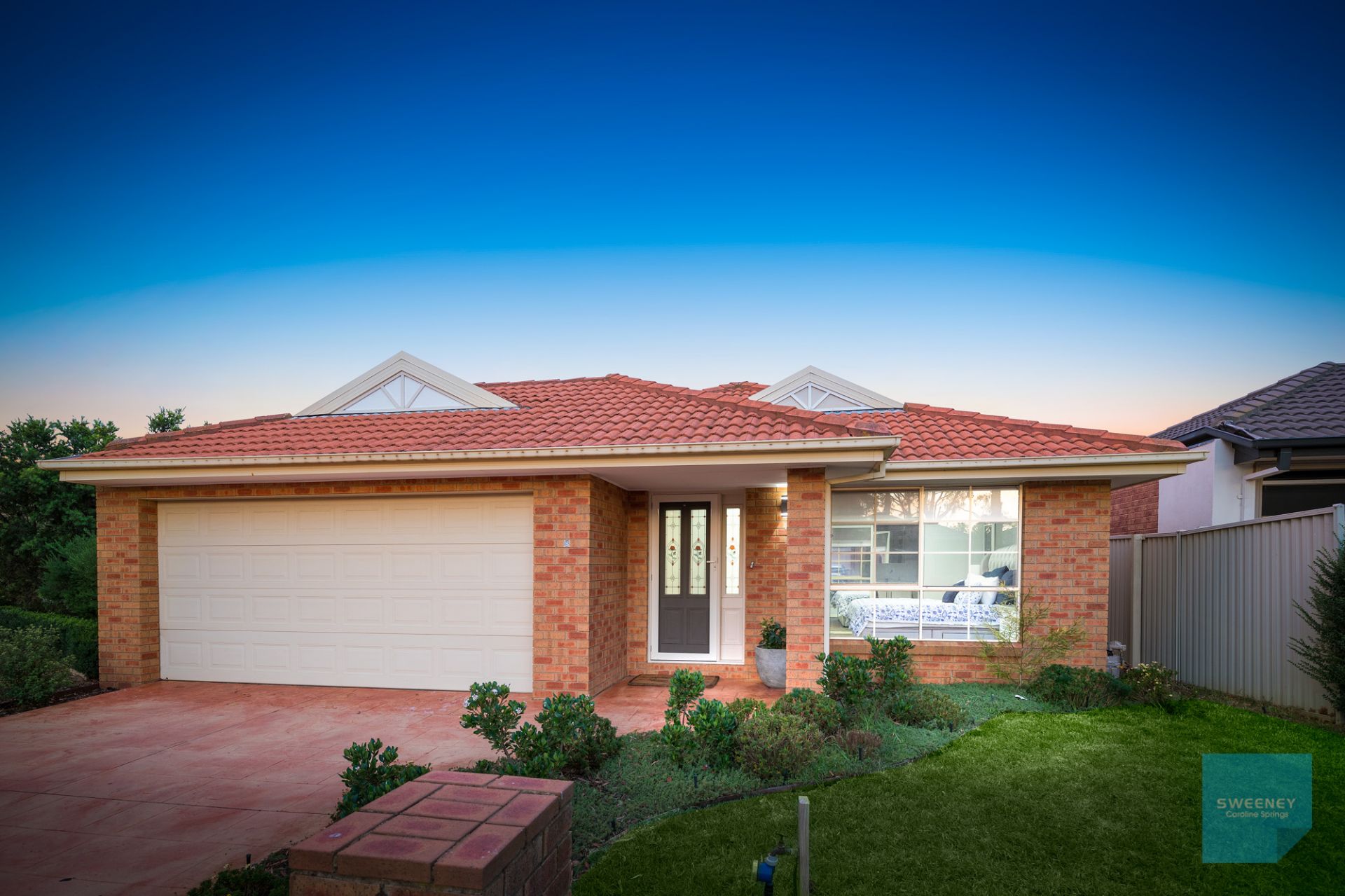 Real Estate For Sale 8 Abbington Crescent Caroline Springs Vic