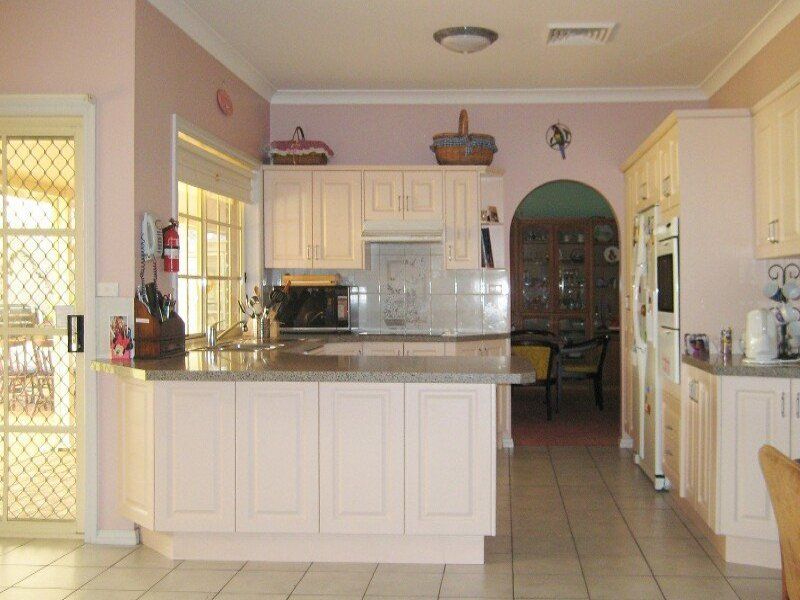 21 Canoona Avenue, Windsor Downs - Thumbnail 7