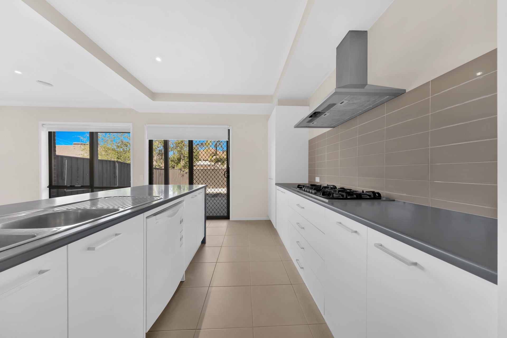 GREAT LOCATION - GREAT TOWN HOUSE!