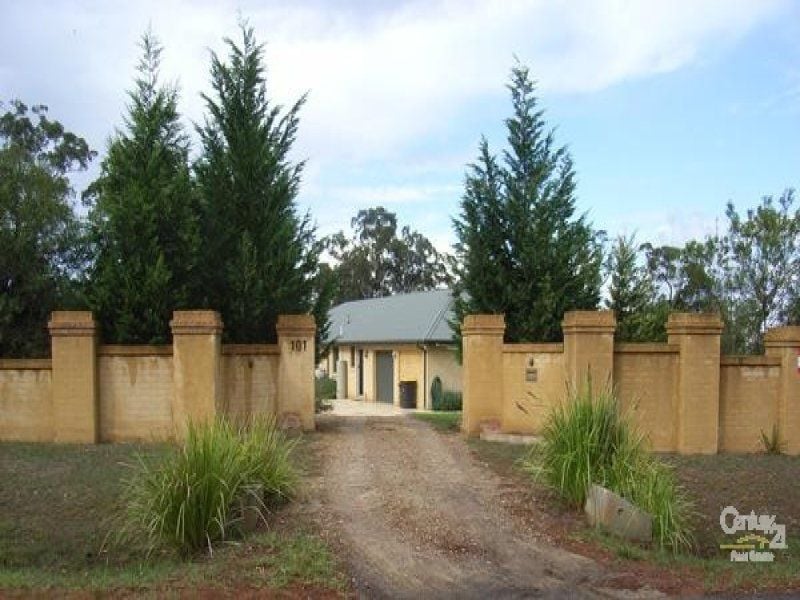 101 Wattle Ridge Road, HILL TOP NSW