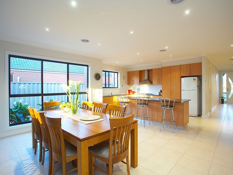 27 Gisborne Way, Caroline Springs - Thumbnail 5
