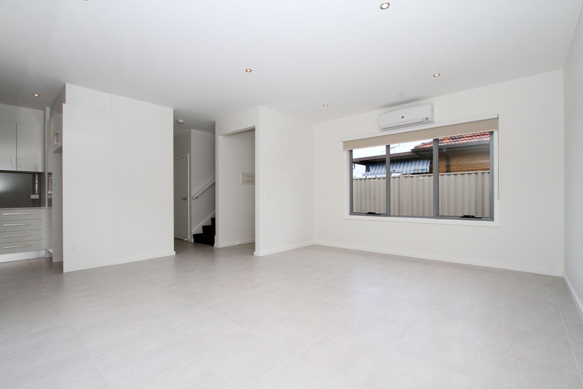 SLEEK, SPACIOUS & NEAR NEW