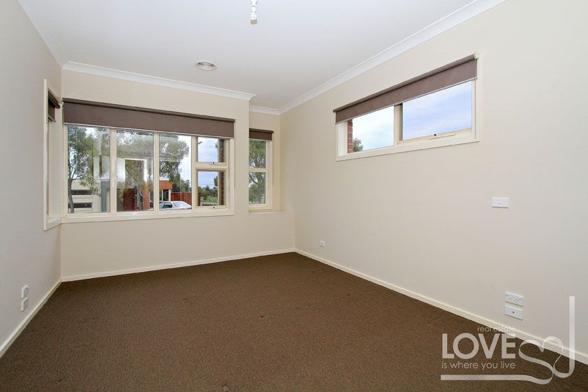 FAMILY FAVORITE IN PEACEFUL LOCATION   *Insp Sat 4th Mar @ 11:15am*