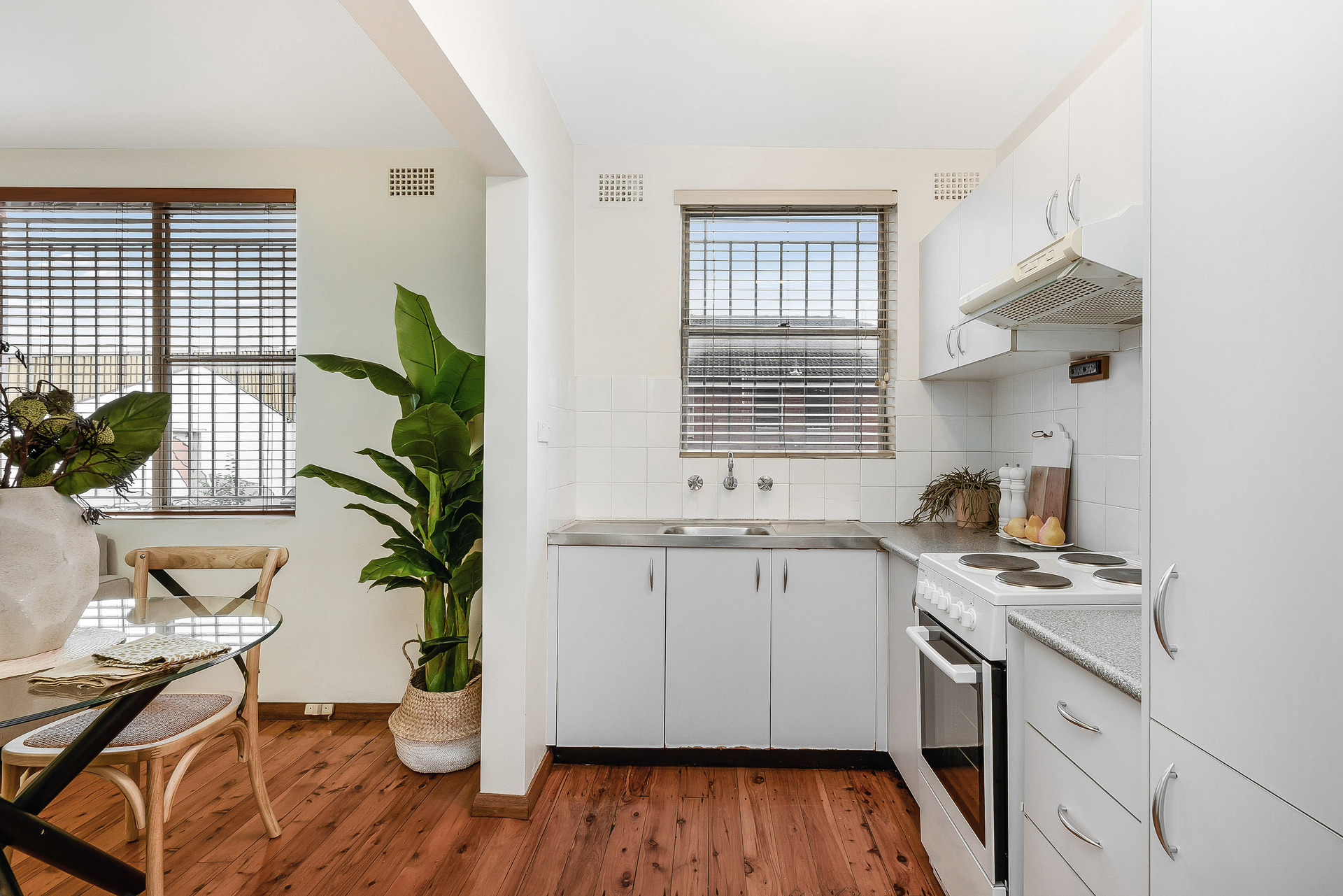 2/2 Silver Street, ST PETERS, St Peters - Thumbnail 6