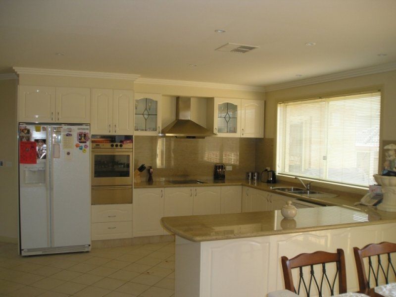 Real Estate For Sale 44 Governors Way Macquarie Links , NSW