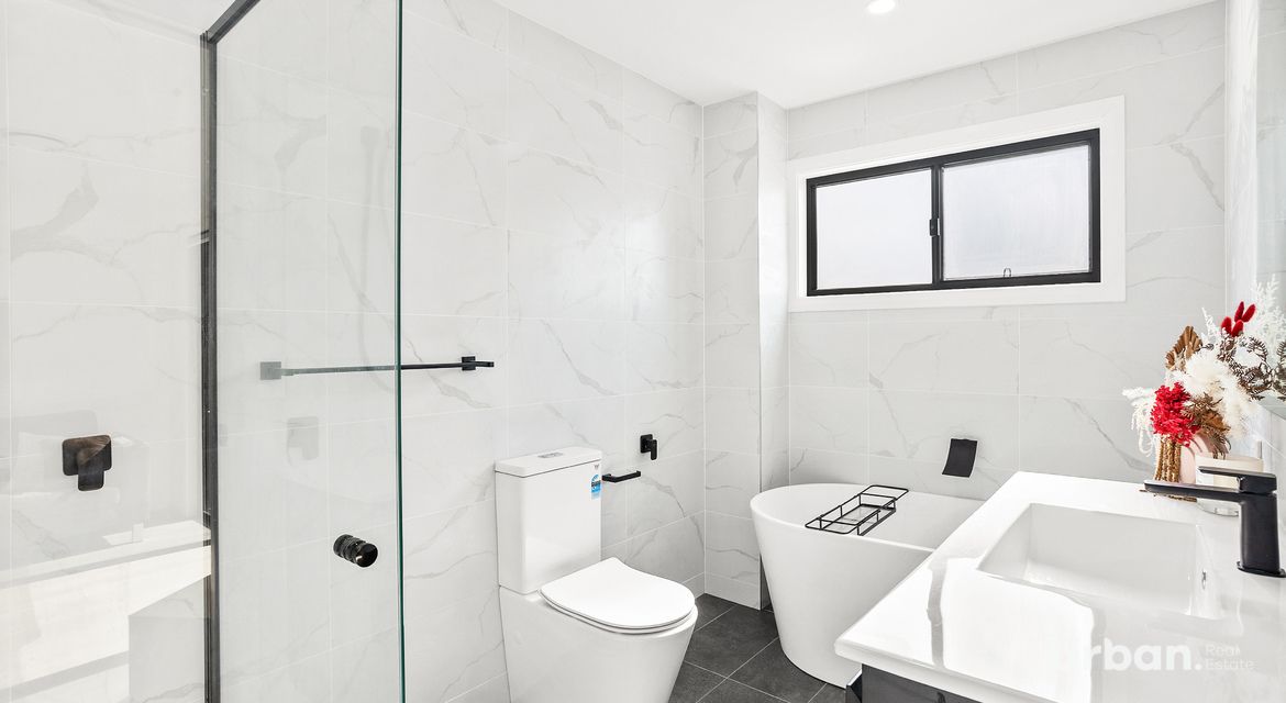 Tullimbar 35 Candelo Place