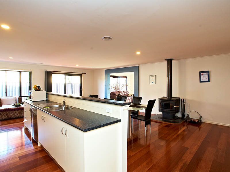 12 Dyson Way, Point Cook - Thumbnail 6