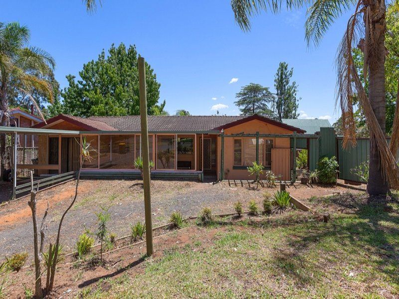 Real Estate For Sale 67 Fern Avenue Bradbury , NSW