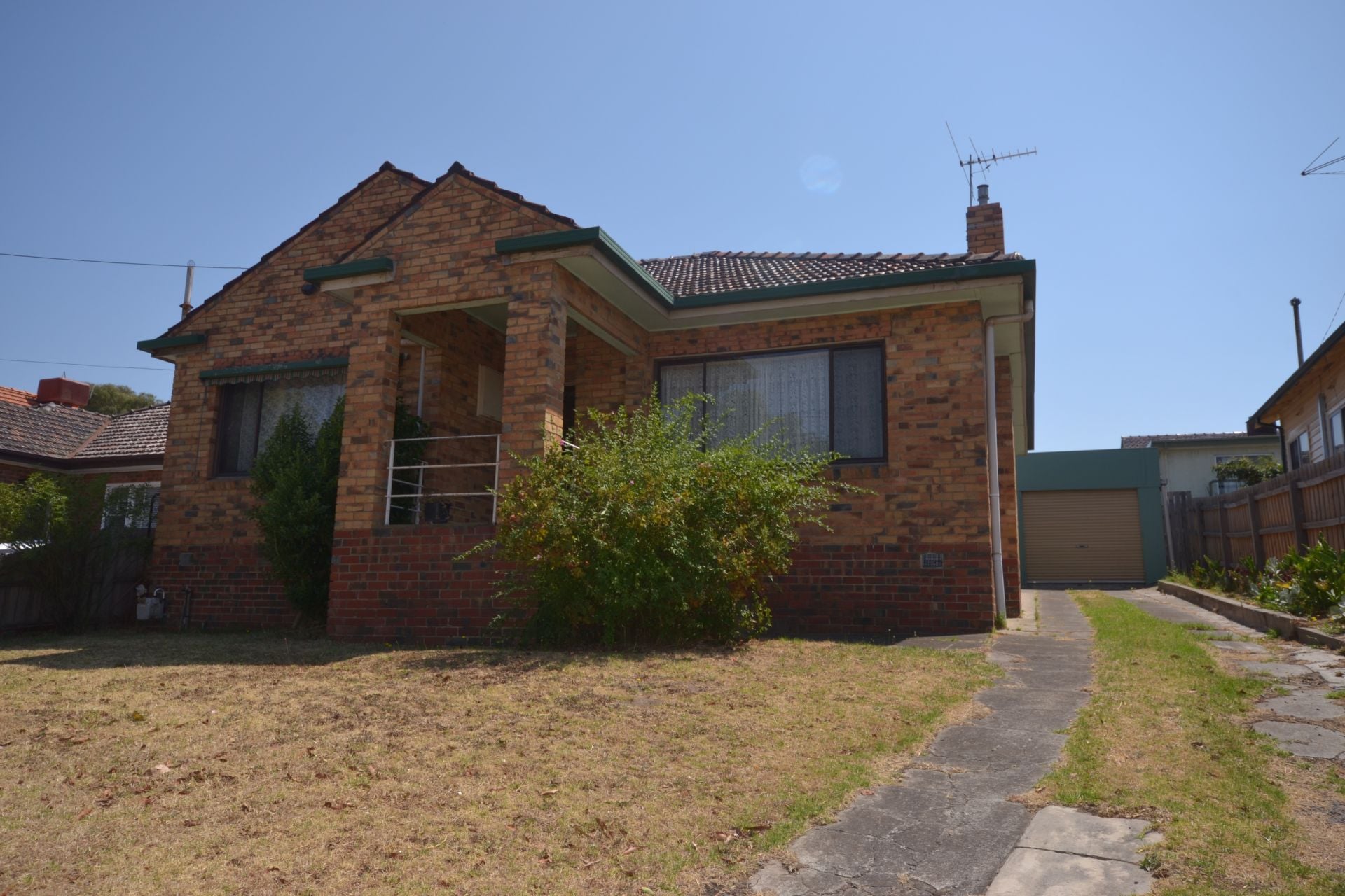 A SPACIOUS 2 BEDROOM HOUSE TO CALL HOME