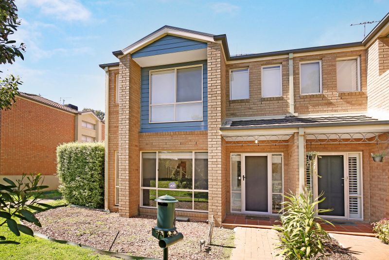 7 Lancewood Walk, South Morang