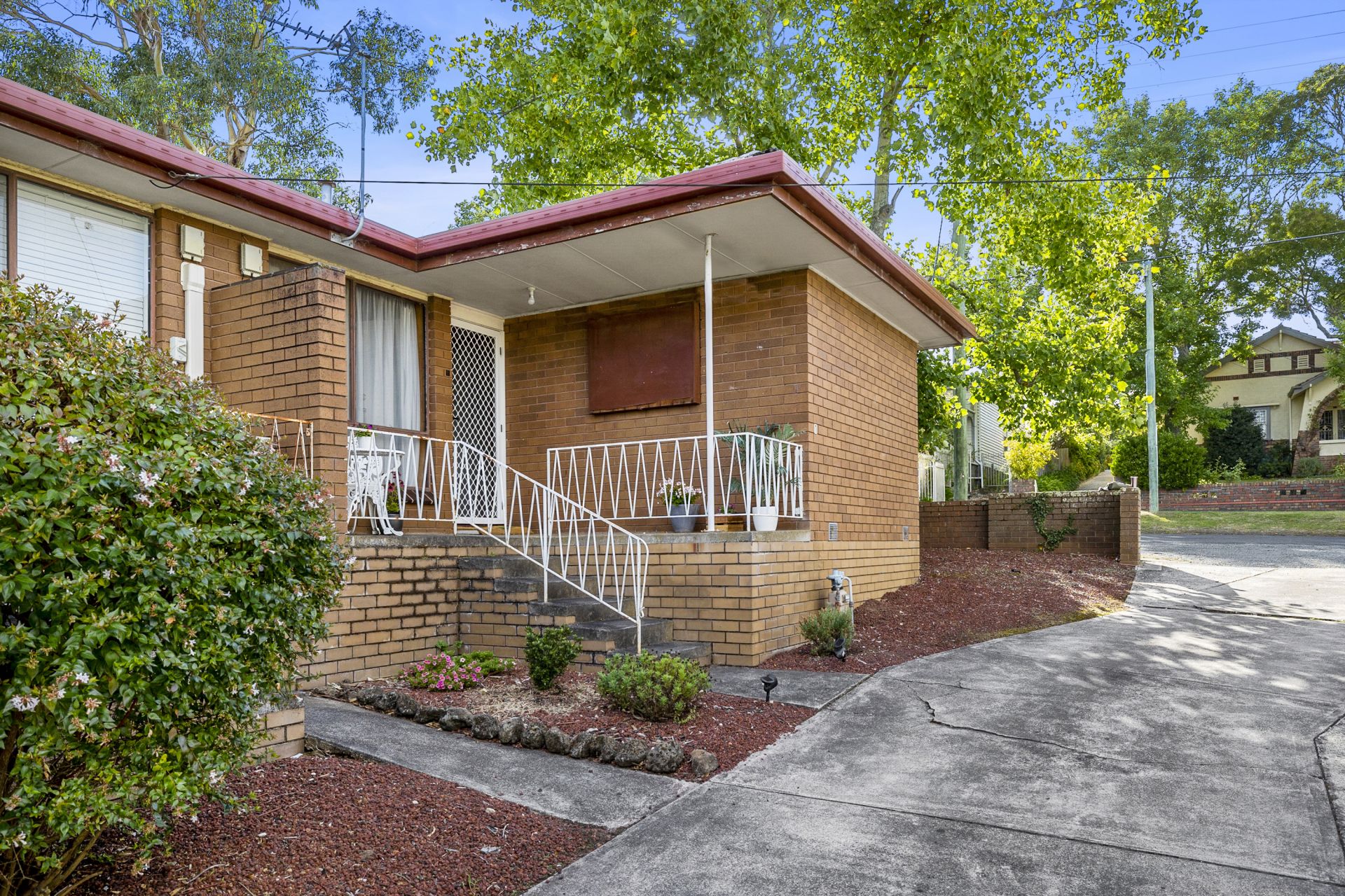 1/619 Neill Street Soldiers Hill VIC, Soldiers Hill - Thumbnail 2