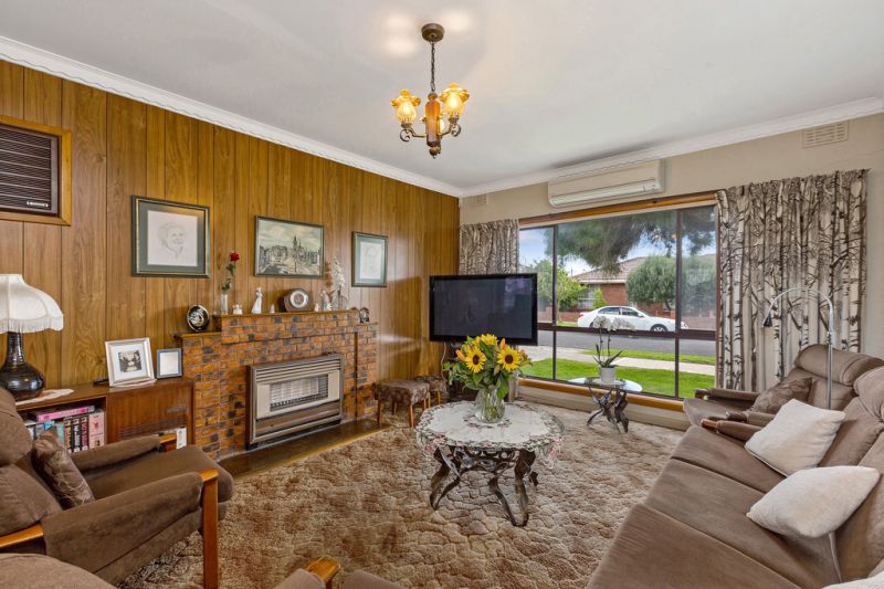 16 Cambridge, Seaholme - Thumbnail 5