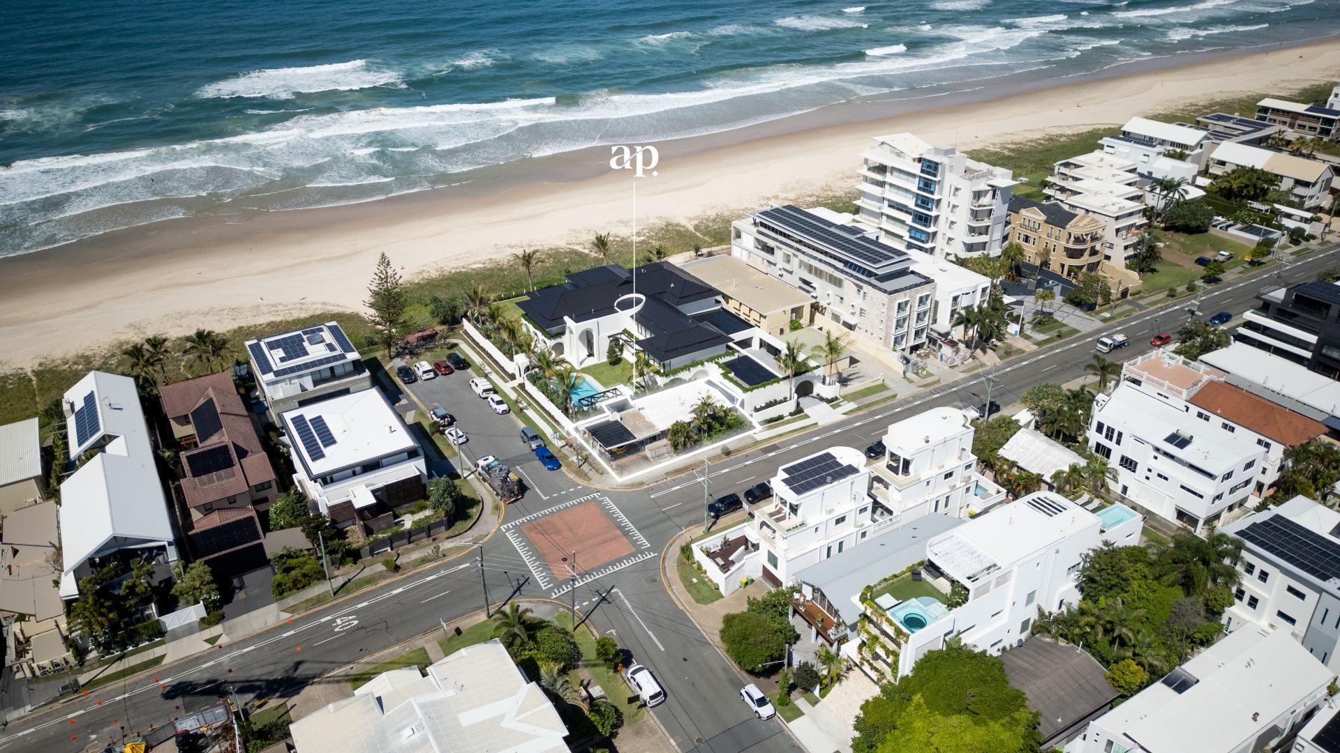 1/111 Albatross Avenue, Mermaid Beach - Thumbnail 3