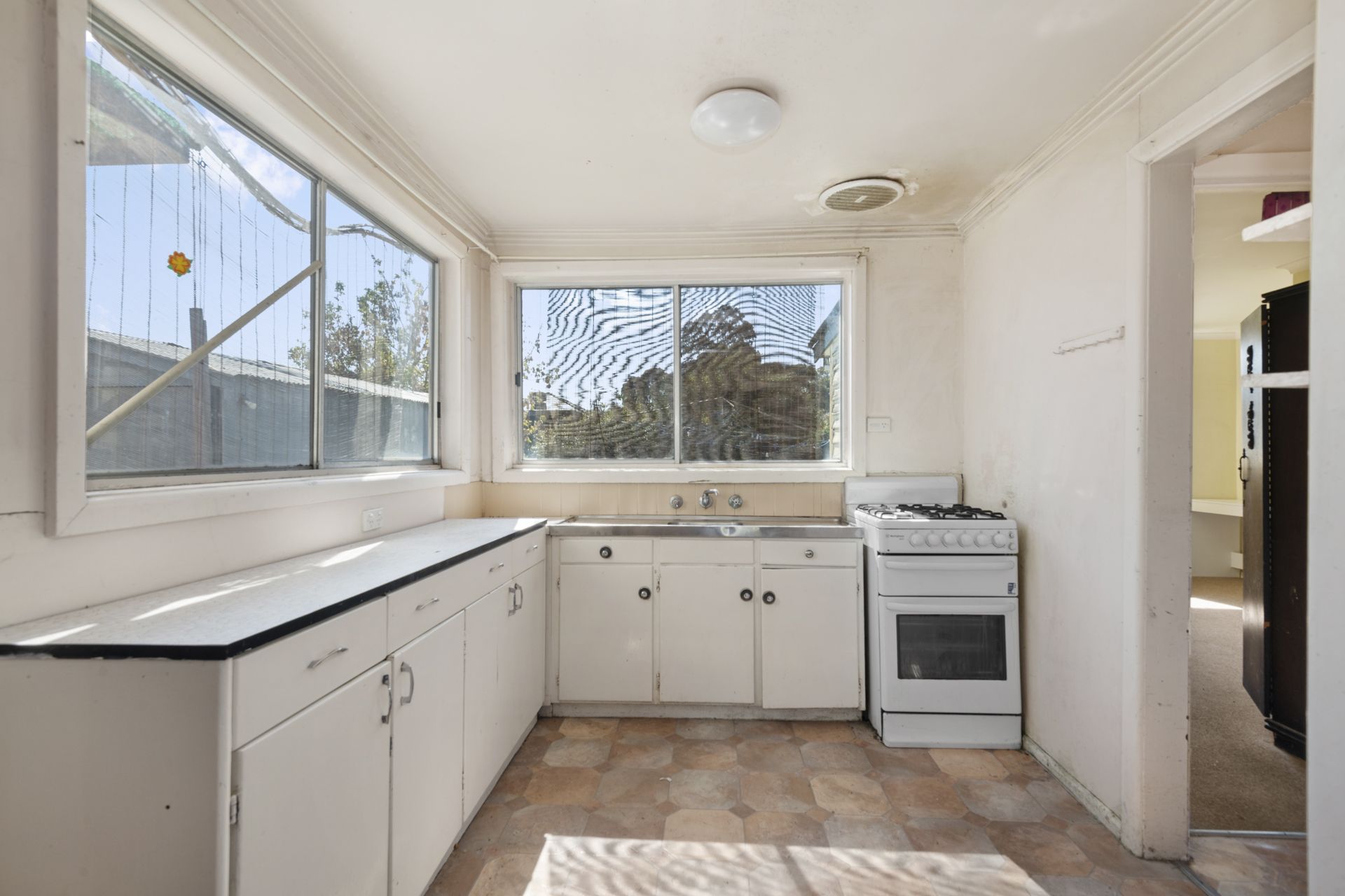 DEMOLISH AND DEVELOP - LAND APPROX 688m2