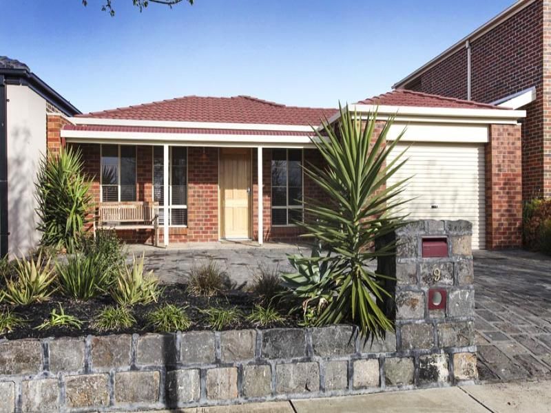 9 Huegill Drive, Burnside - Thumbnail 2