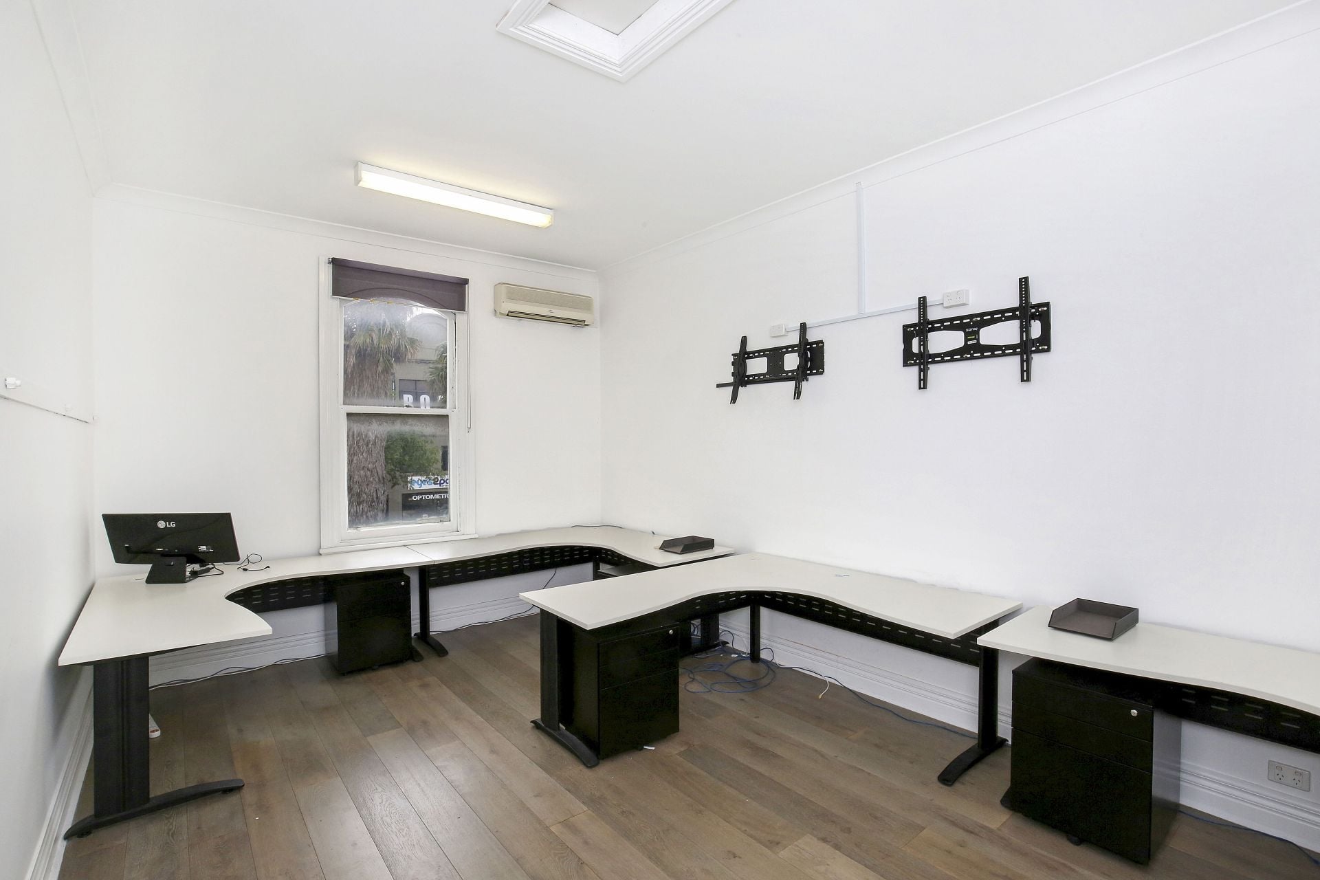 OPEN WED 12:30-1PM & SAT 9-9:30AM INSPECT VIA LALOR STREET
IN THE HEART OF BAY STREET