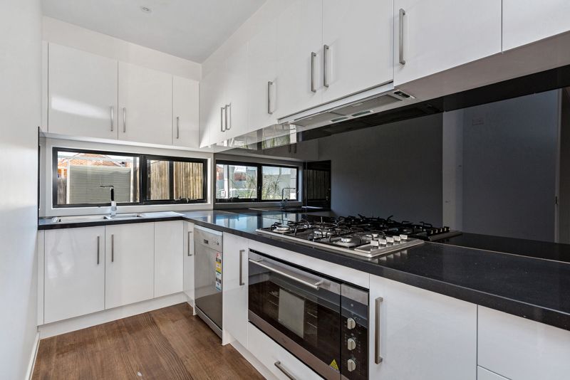 31B Emma Street, Seddon - Thumbnail 8