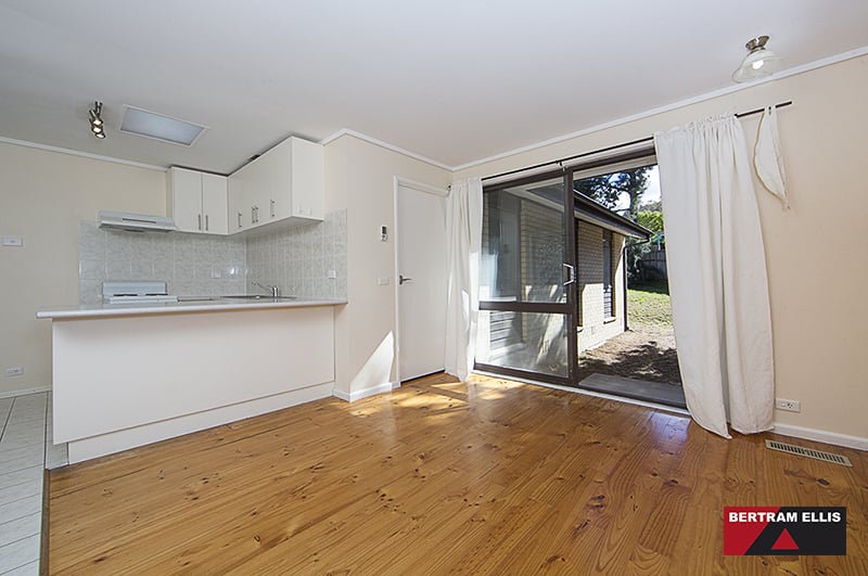 24 McConnel Crescent, Kambah - Thumbnail 4