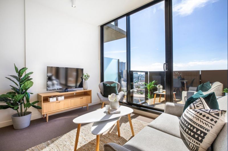 1104/1 Clara Street, South Yarra - Thumbnail 3