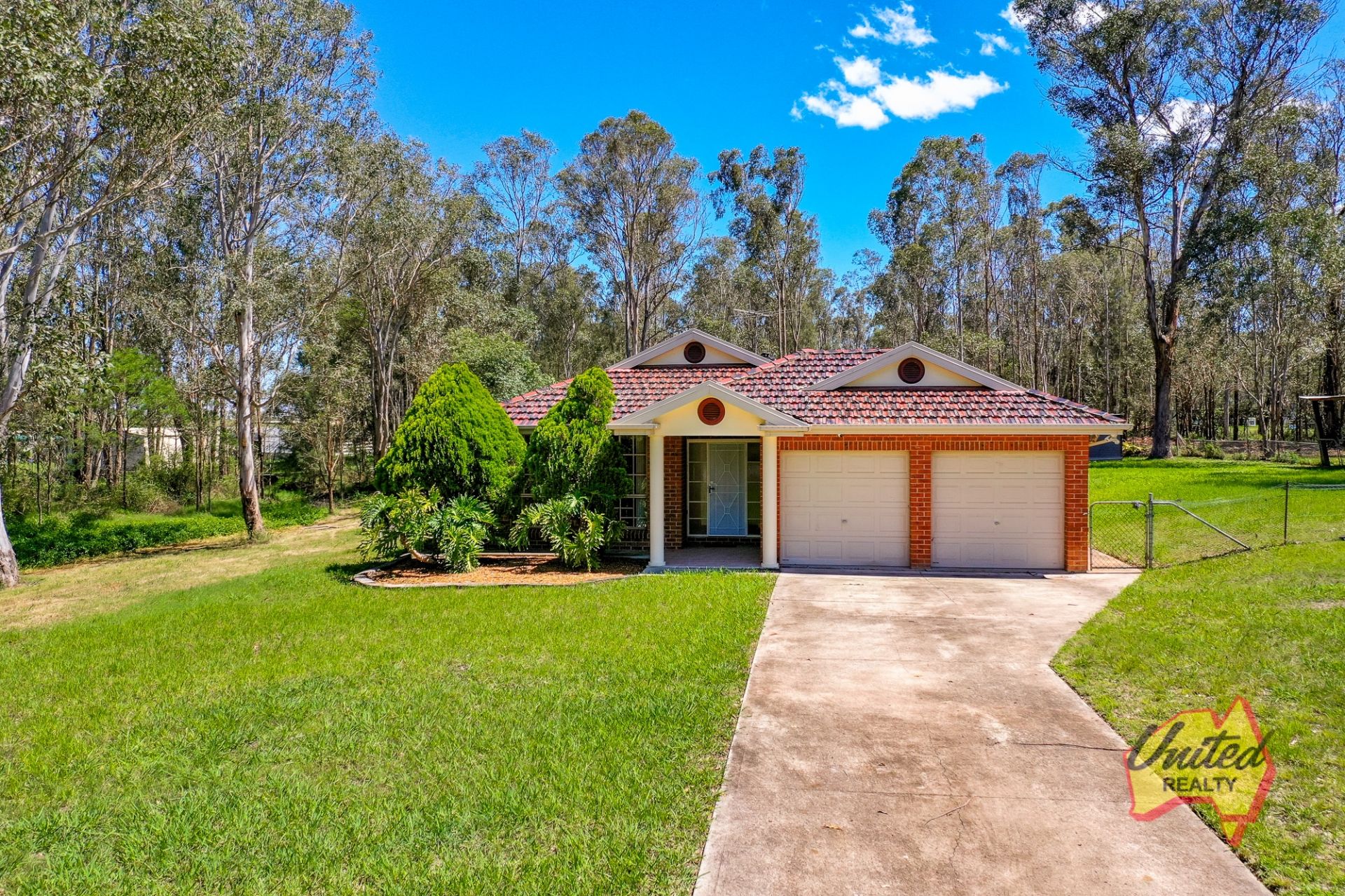 216 McCann Road, Rossmore United Realty