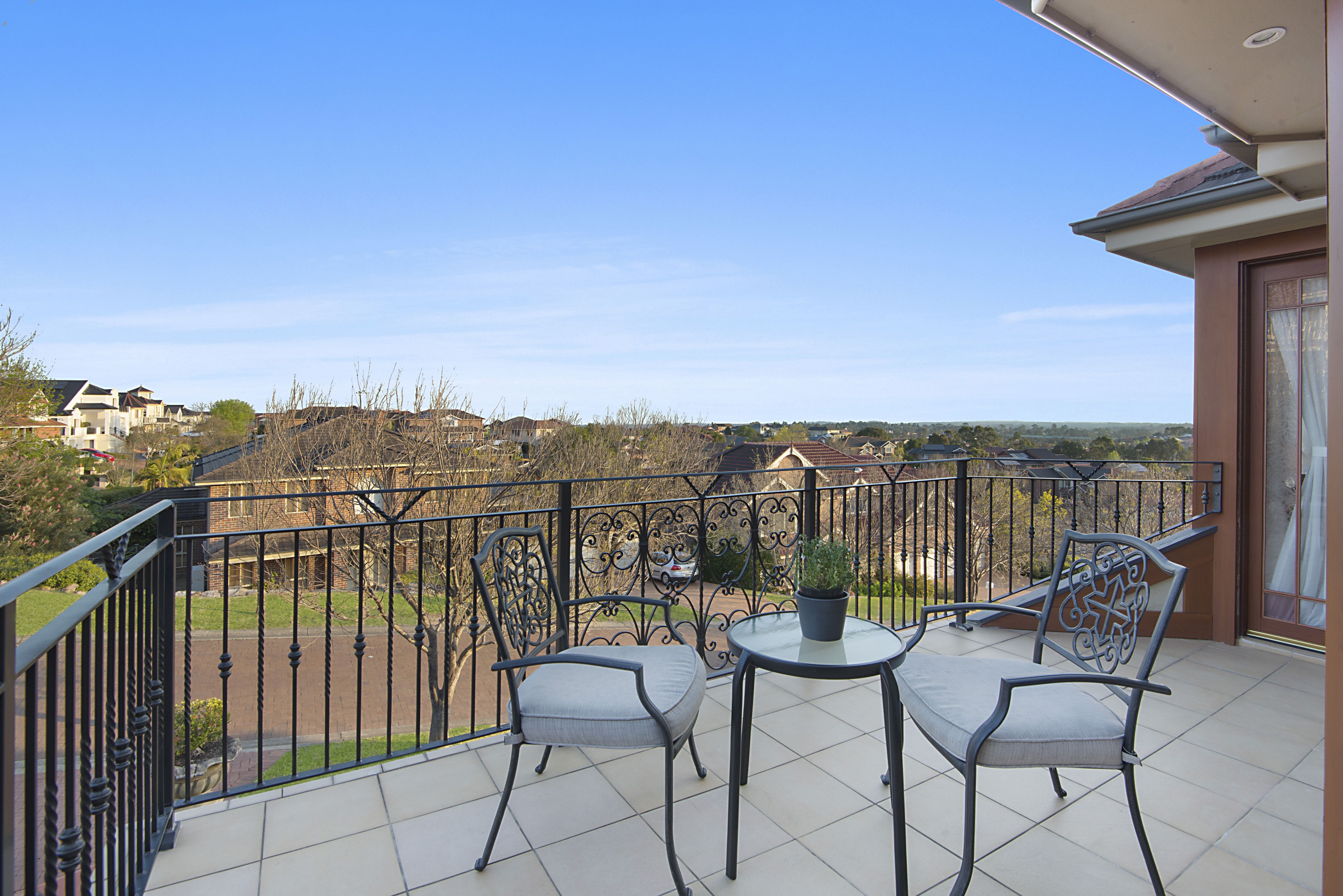 Real Estate For Sale 10 Wardington Rise Bella Vista , NSW