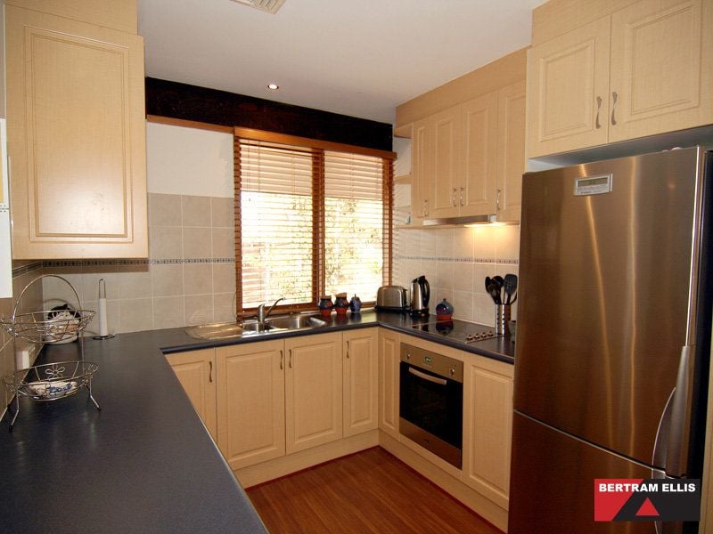 68 Wybalena Grove, Cook - Thumbnail 8