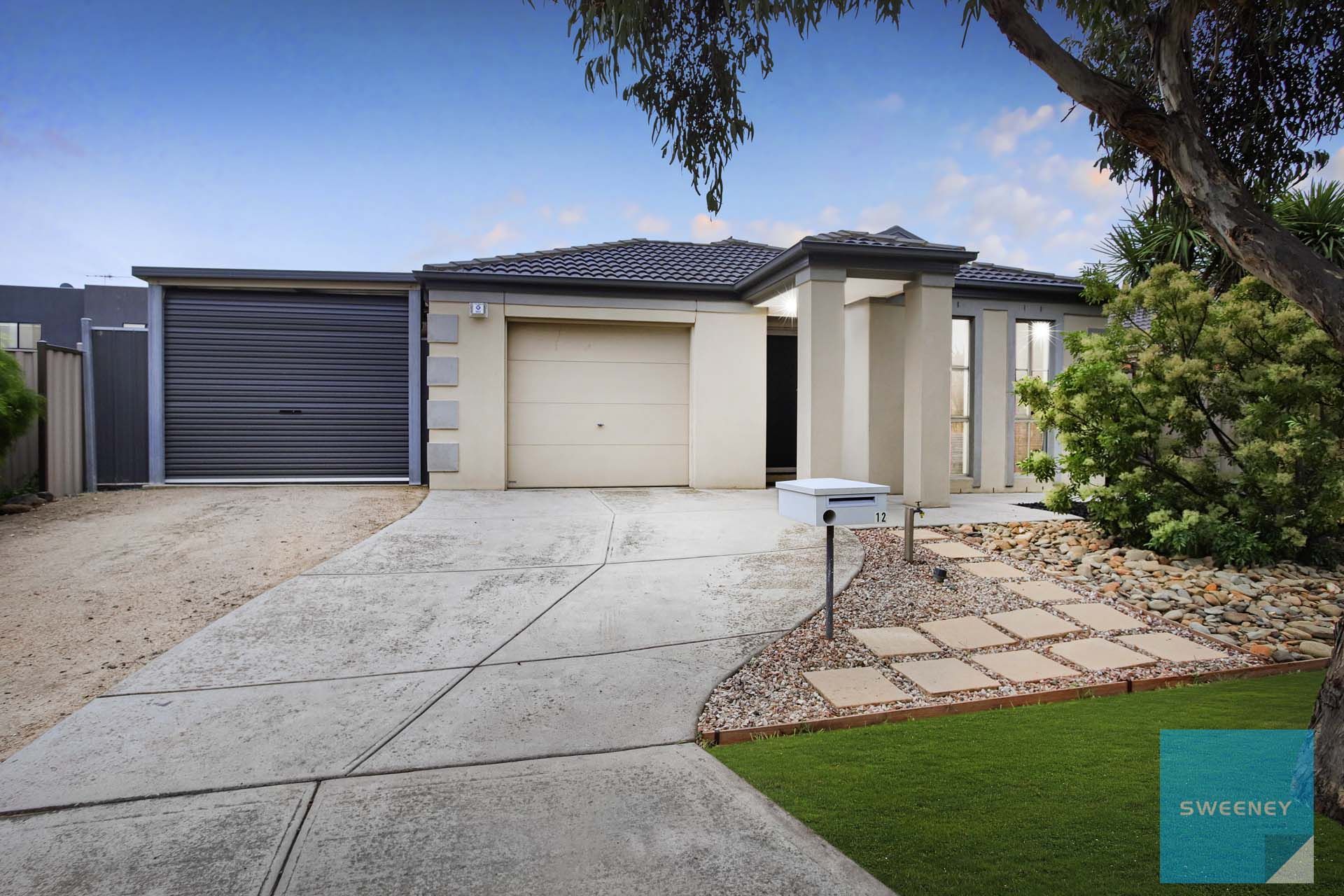12 Lawson Place, Burnside Heights - Thumbnail 2