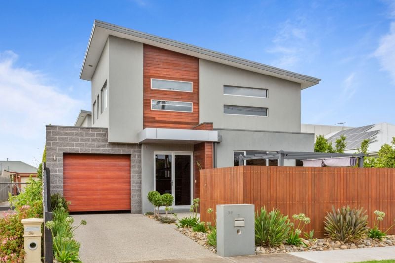 1/36 Davies Street, Altona - Thumbnail 2